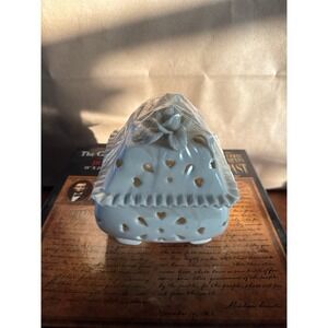 White Ceramic Heart Cutout Trinket Box with Rose Lid Porcelain Jewelry Dish